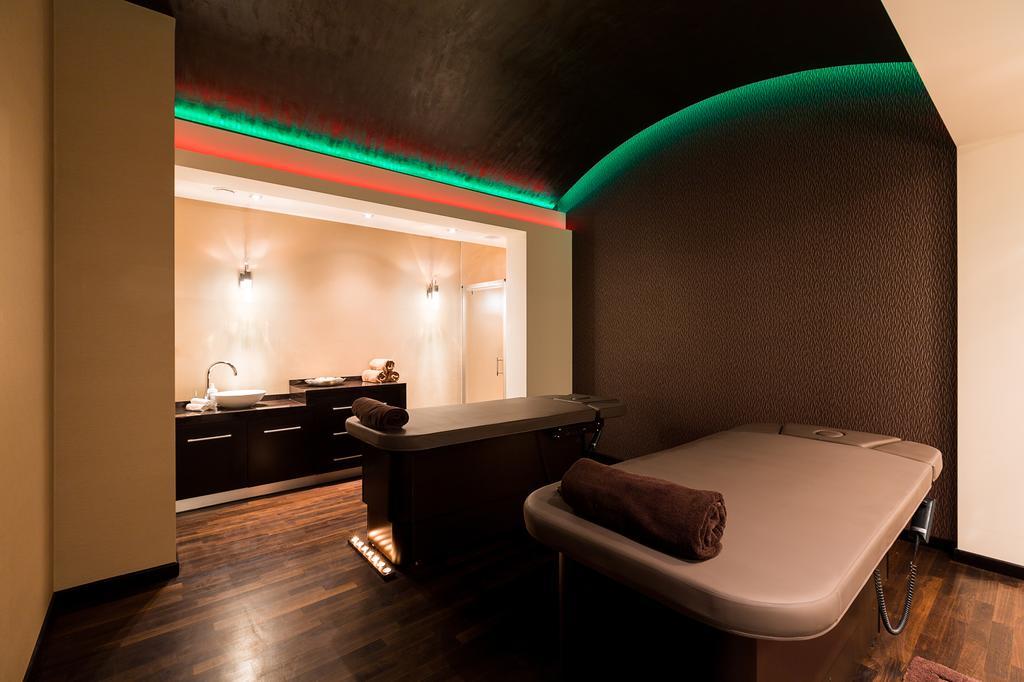 Hotel Uroczysko Cedzyna Ngoại thất bức ảnh