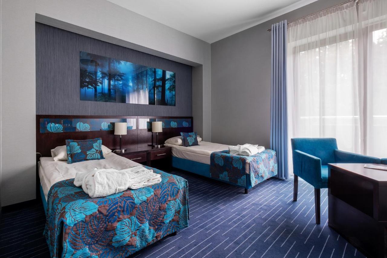 Hotel Uroczysko Cedzyna Ngoại thất bức ảnh