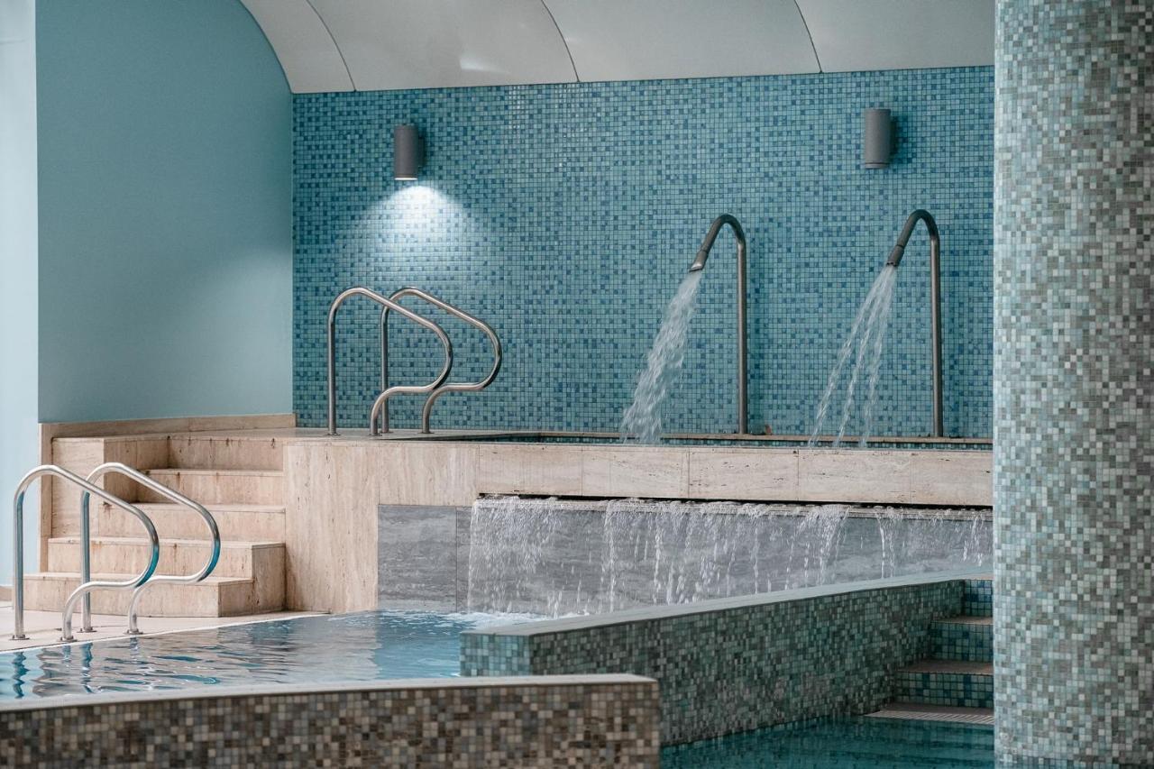 Hotel Uroczysko Cedzyna Ngoại thất bức ảnh