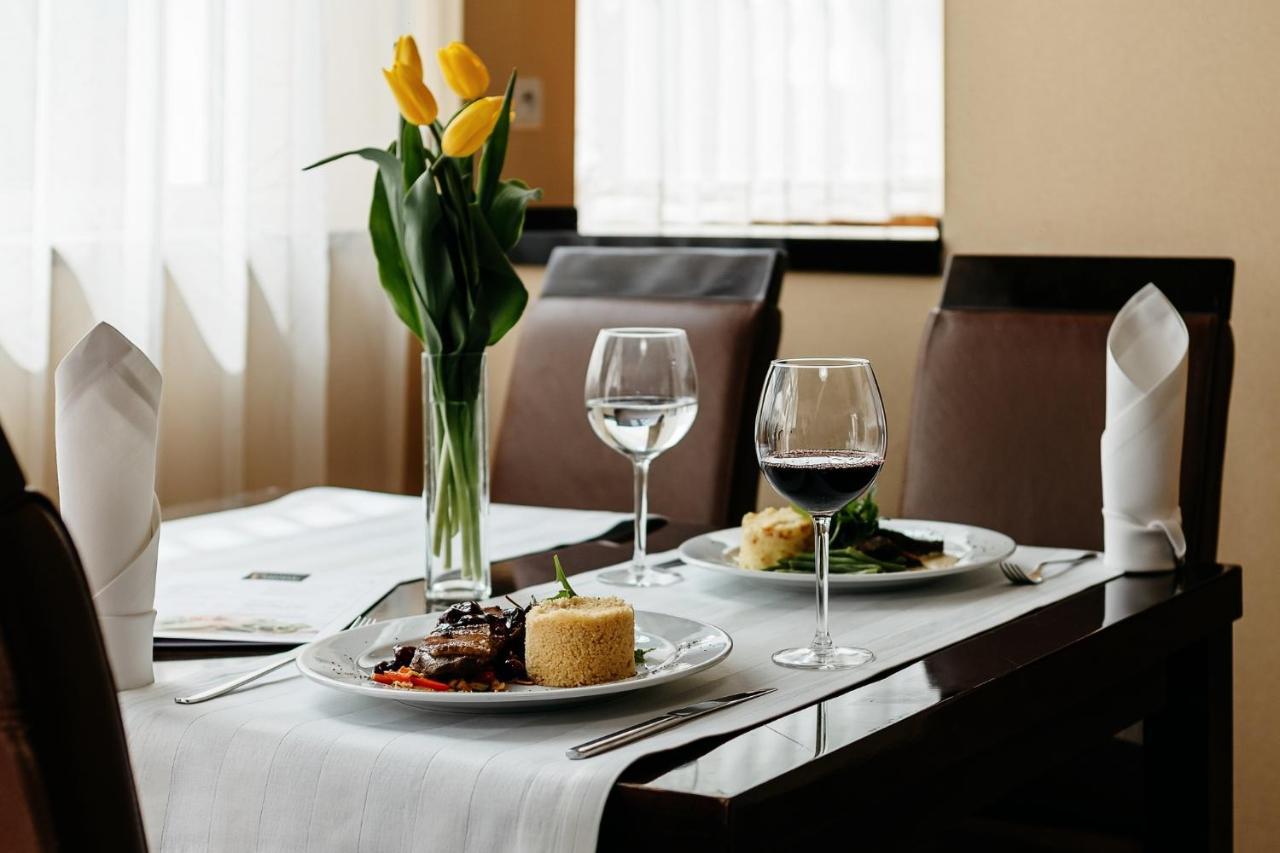 Hotel Uroczysko Cedzyna Ngoại thất bức ảnh
