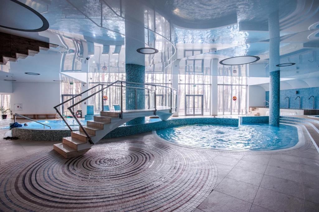 Hotel Uroczysko Cedzyna Ngoại thất bức ảnh