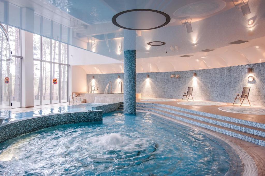 Hotel Uroczysko Cedzyna Ngoại thất bức ảnh